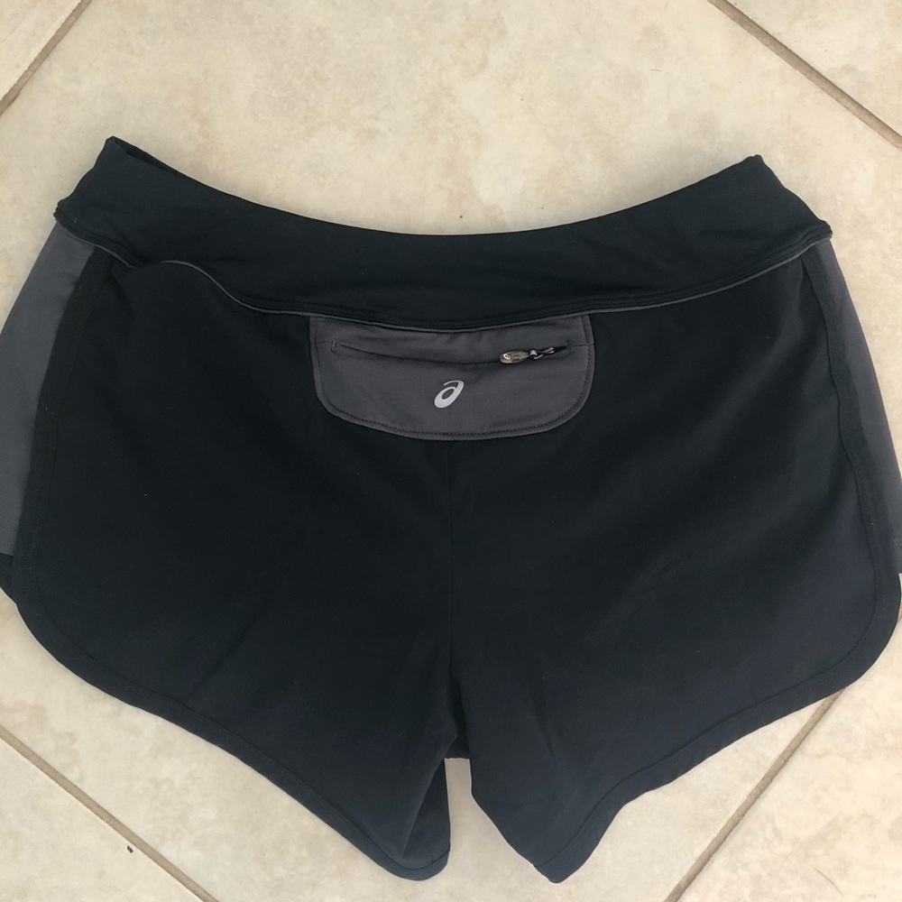 ASICS shorts - Picture 2 of 2